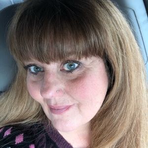 Meet your Posher, Leslie